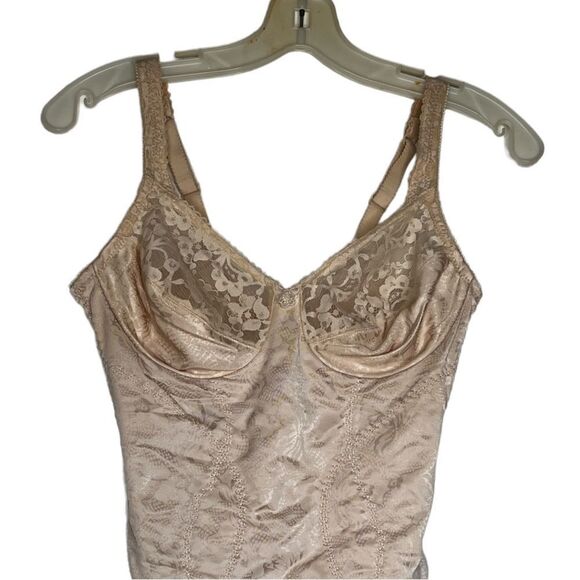 Flexees Undergarment - Picture 2 of 6